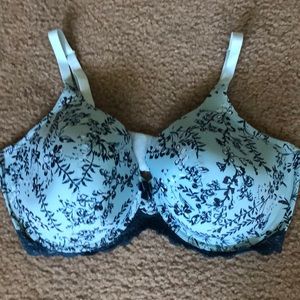 Beautiful floral bra!